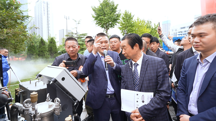 2023年二十二屆全國清洗論壇-外場(chǎng)演示2縮小.jpg 2023年二十二屆全國清洗論壇-外場(chǎng)演示2縮小.jpg